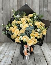 Букет цветов из:  Розы и Лизиантусы в Успенской
