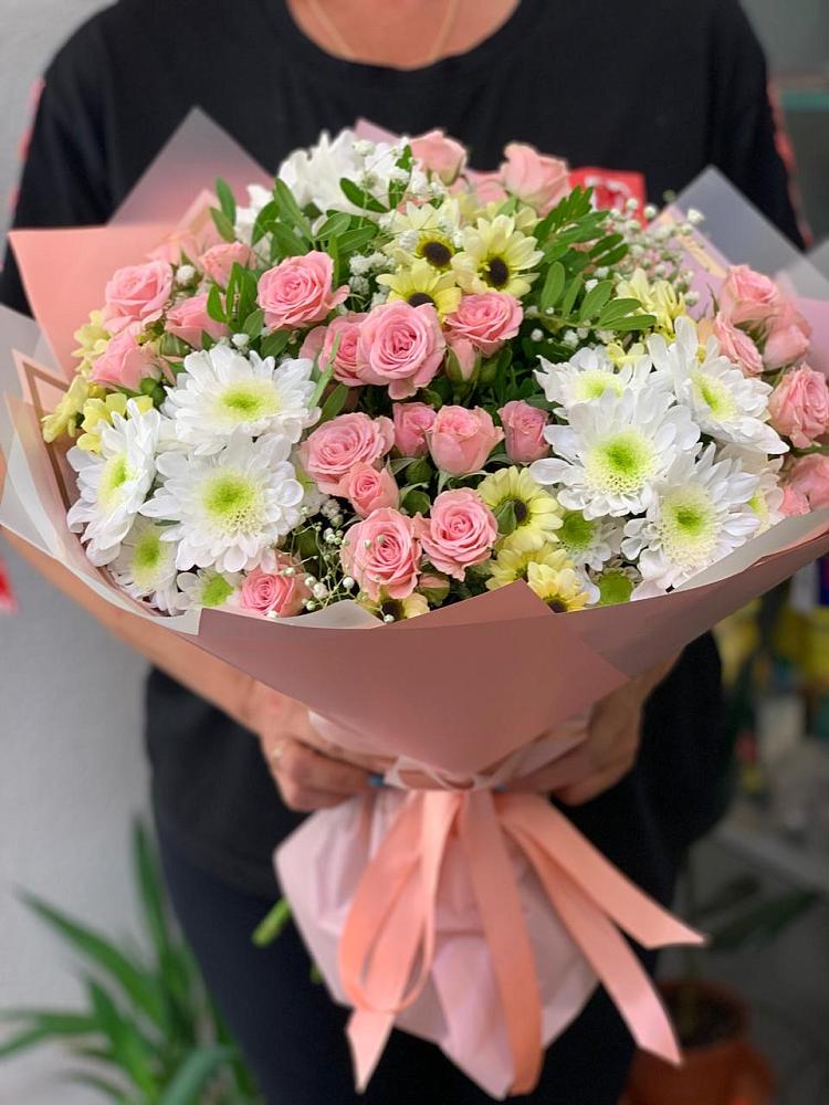 Букет цветов из: Розы и Хризантемы в Успенской