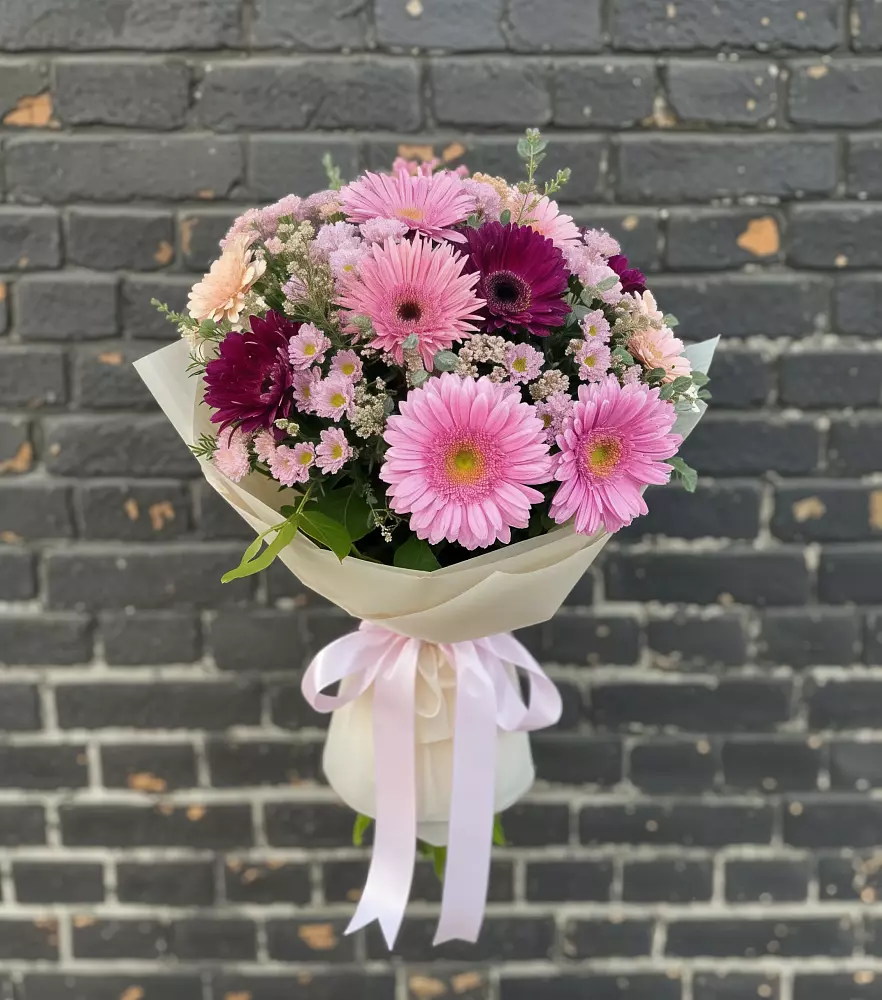 Букет цветов из: Герберы и Хризантемы в Успенской