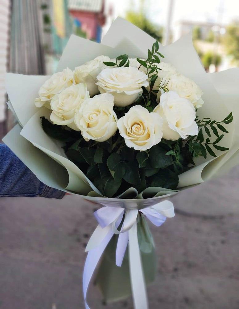 Букет Белые розы Проуд в Успенской