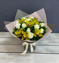 Букет цветов из:  Орхидеи и Розы в Успенской