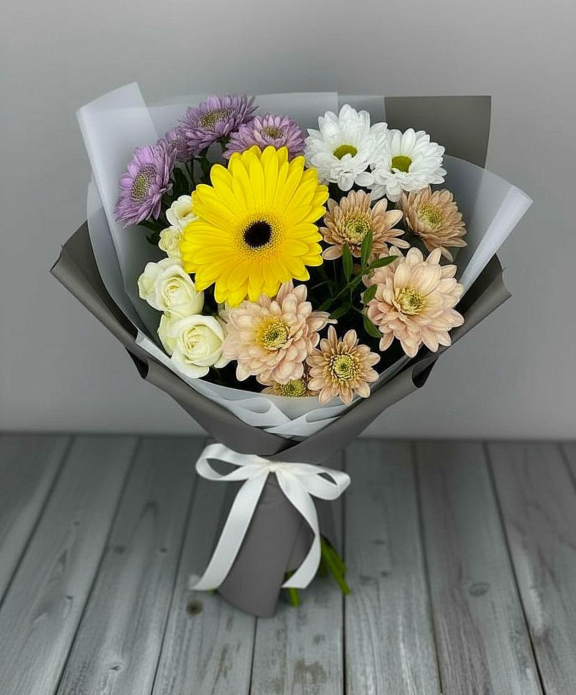 Букет цветов из: Розы, Герберы и Хризантемы в Успенской