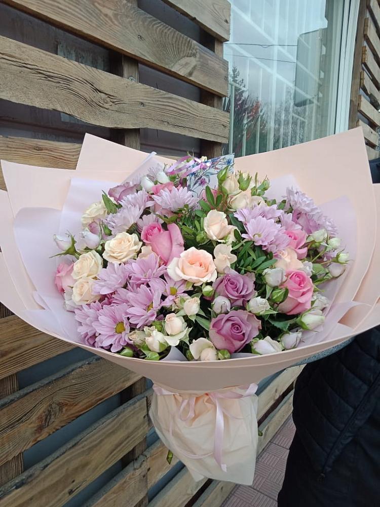 Букет цветов из: Розы и Хризантемы в Успенской