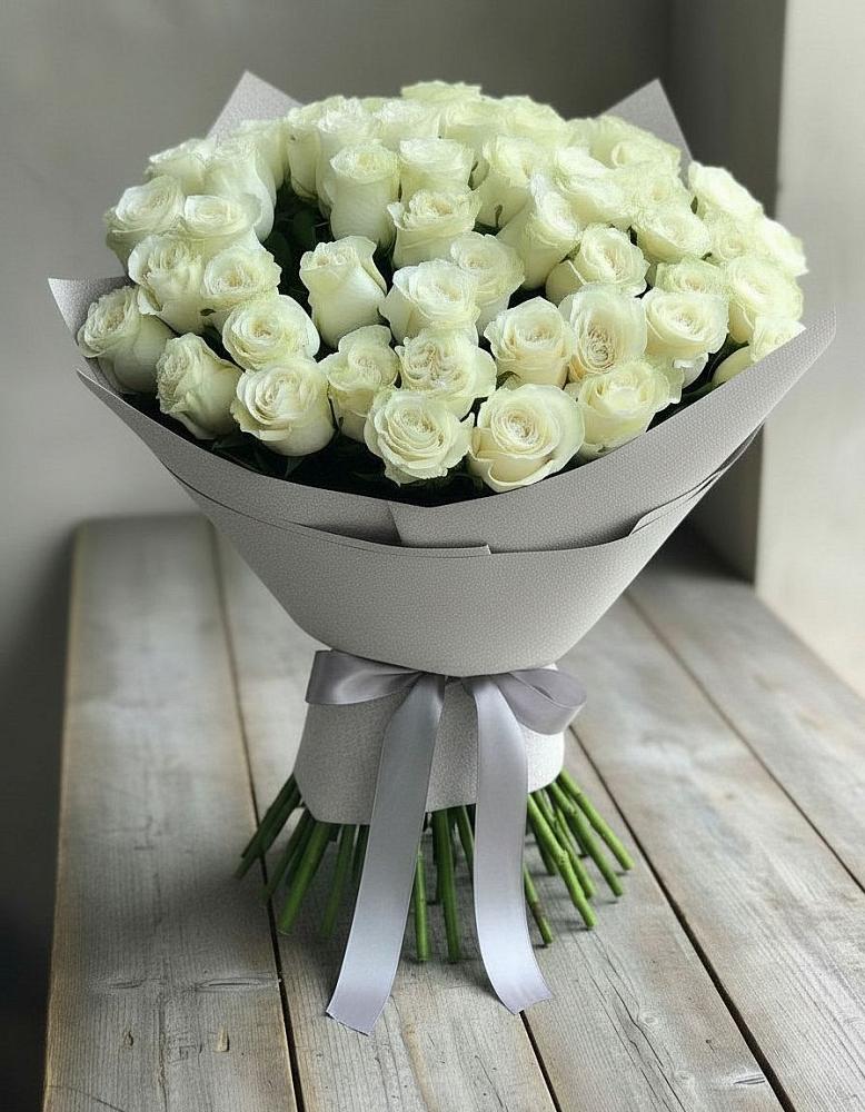 Букет 35 Белых роз в Успенской