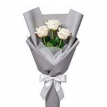 Букет 3 белые розы в Успенской