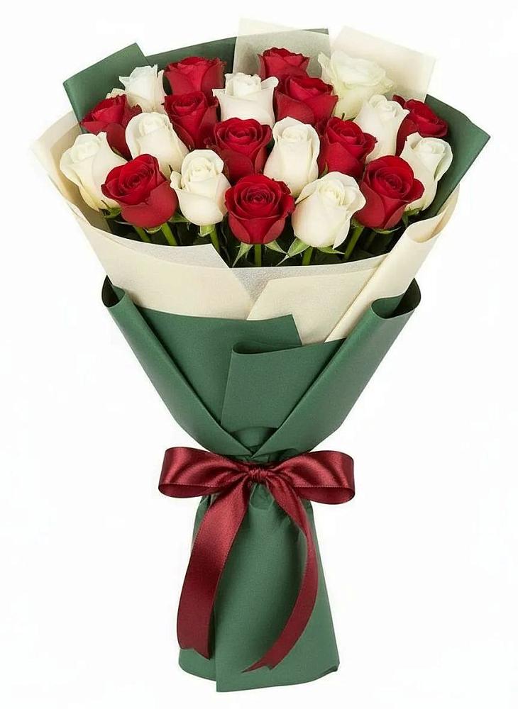 Букет Микс из красных и белых роз в Успенской