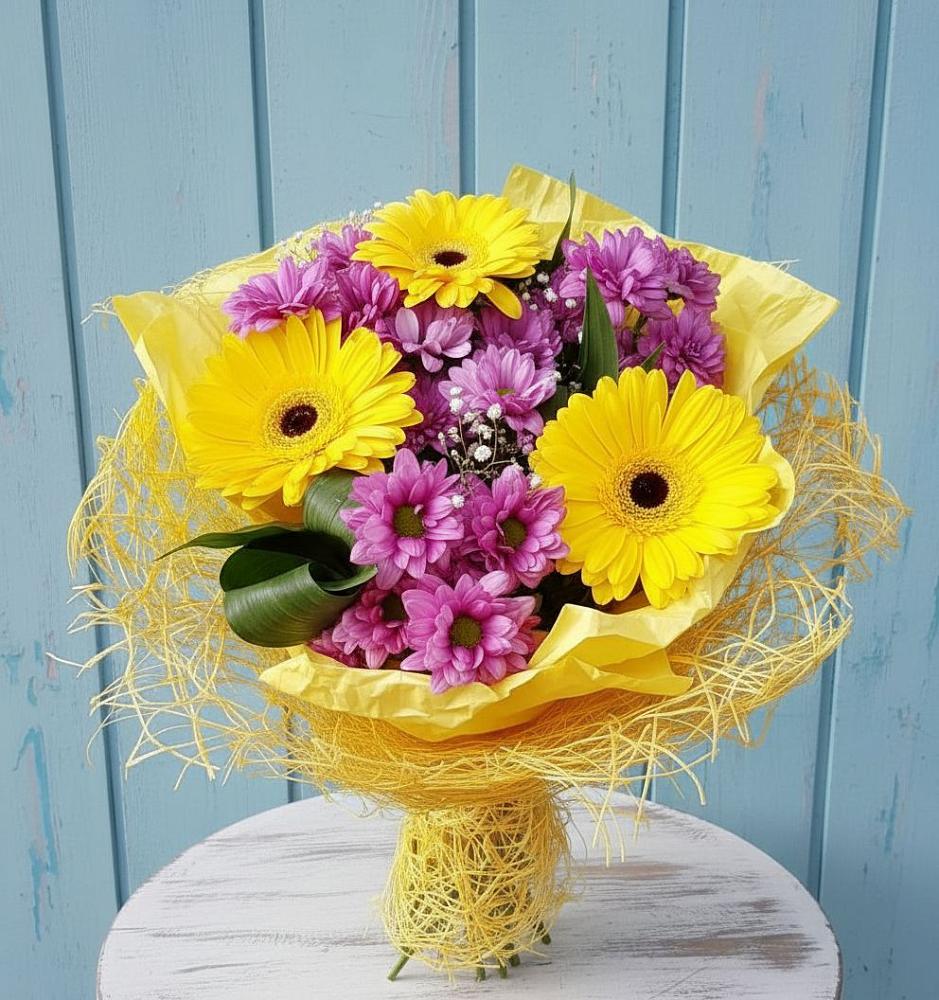Букет цветов из: Хризантемы и Герберы в Успенской