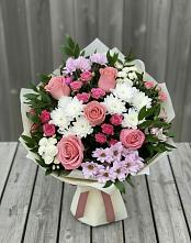 Букет цветов из:  Альстромерии, Гвоздики, Розы и Хризантемы в Успенской
