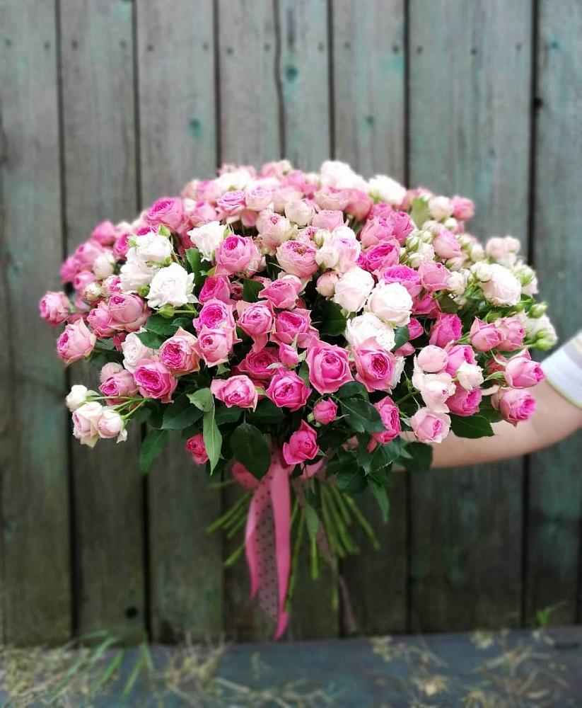 Букет Розовые кустовые розы Натали и Лав Лидия в Успенской