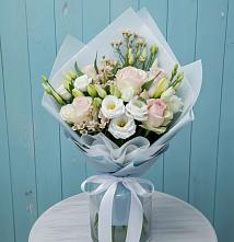 Букет цветов из:  Розы и Лизиантусы в Успенской
