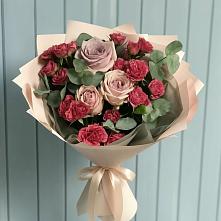 Букет цветов из:  Гвоздики и Розы в Успенской