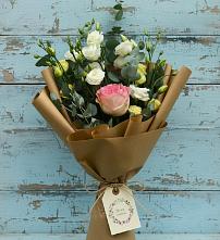 Букет цветов из:  Розы и Лизиантусы в Успенской